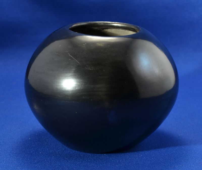 Polished Blackware Bowl by Maria Martinez, Signed Maria Poveka