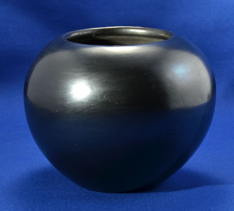 Polished Blackware Bowl by Maria Martinez, Signed Maria Poveka