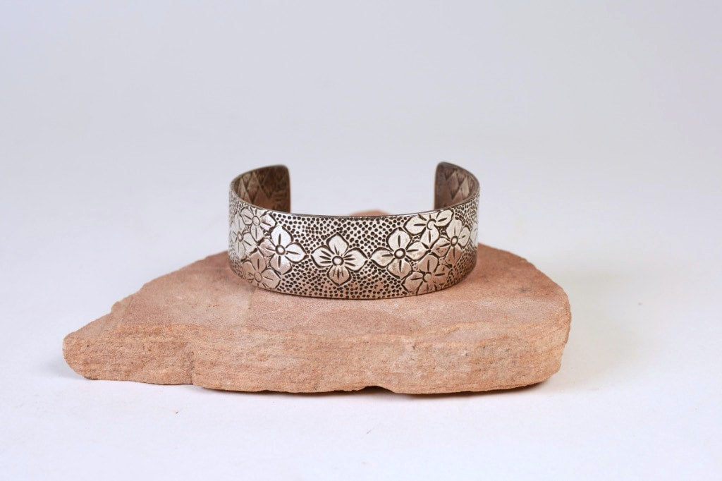 Fine Sterling Silver Cuff Bracelet by Robert and Bernice Leekya, Zuni Pueblo