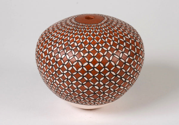 Acoma Pottery Seed Jar by : JoAnn Chino Garcia (Acoma, born 1961)