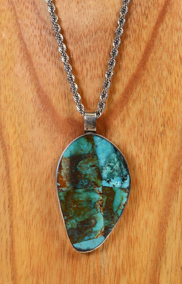 Navajo or Santo Domingo Turquoise pendant and mother of pearl 2 sided