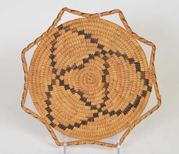 Papago Basket: Scalloped- Edge Mat
