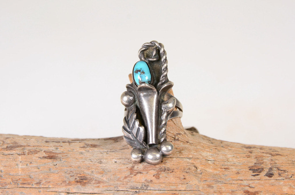 Navajo Squash Blossom Ring Size: 4 1/2
