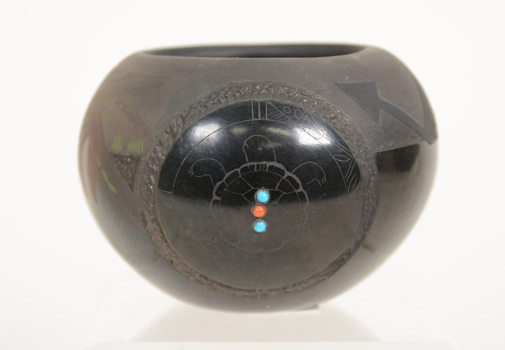 San Ildefonso Pottery Jar by Kathy Wan Povi Sanchez
