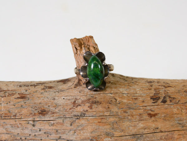 Vintage Ring with Green Malachite Size 6