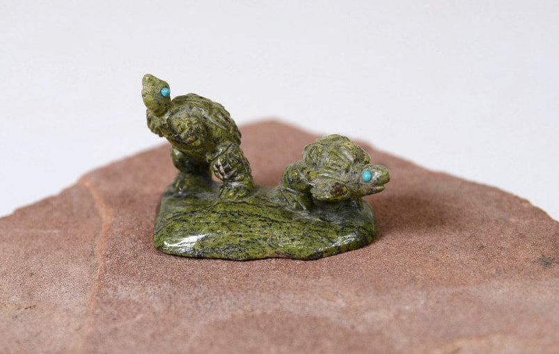 Zuni Turtle Pair Fetish Signed Ron Laahty (d. 2021)