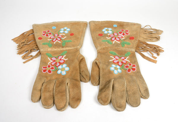 Cree Beaded Hide Gauntlet Gloves