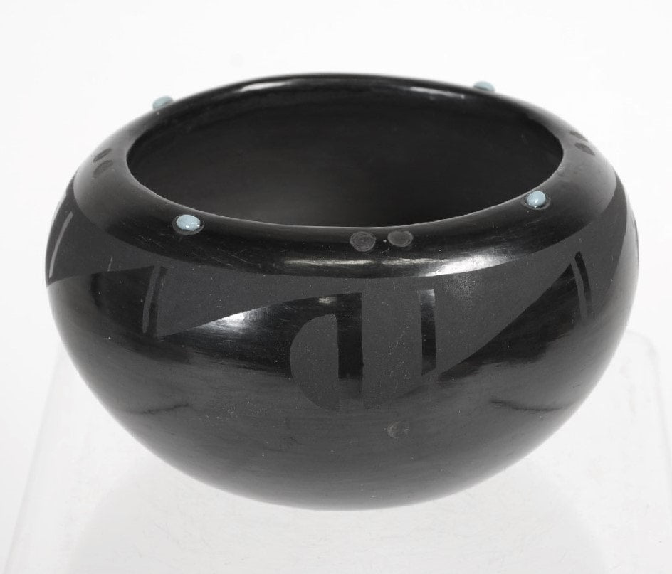 San Ildefonso Pottery by Aaron "Totavi Pin" (Quail Mountain) Gonzales with 4 Turquoise Stones