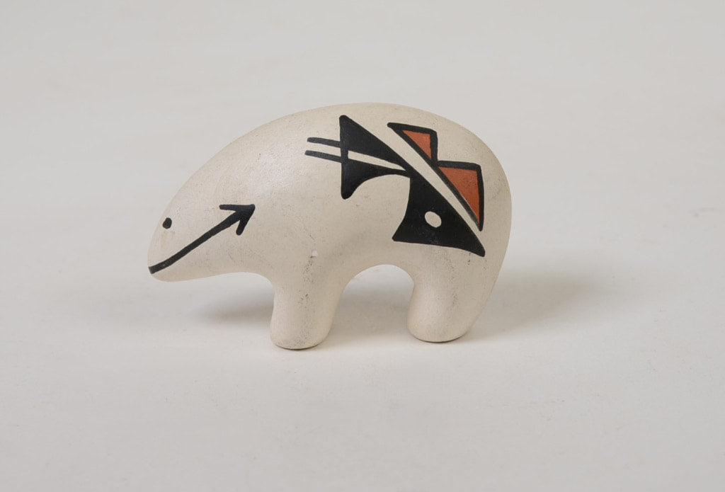 Acoma Pueblo Pottery Bear Fetish By P. Jim