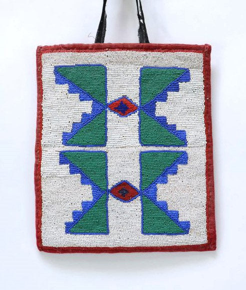 Plateau, Nez Perce,  Fully beaded Flat bag