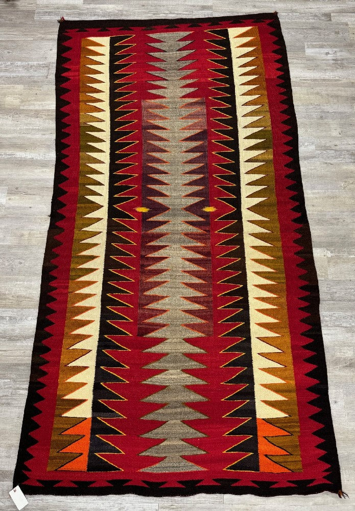 Antique Navajo Transitional Rug / Red Mesa Outline