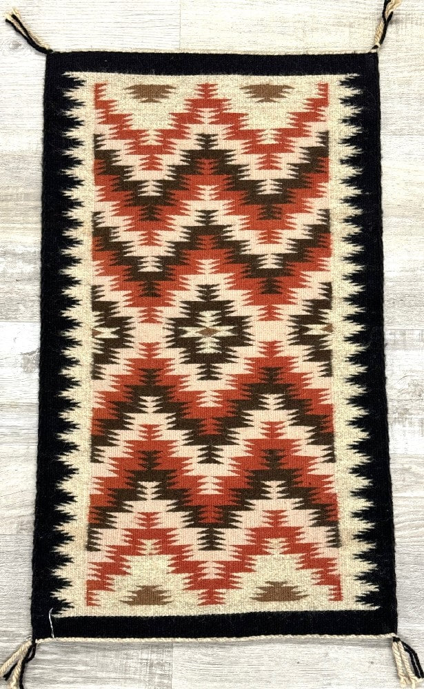 Navajo Natural Tones Lightning Pattern Rug