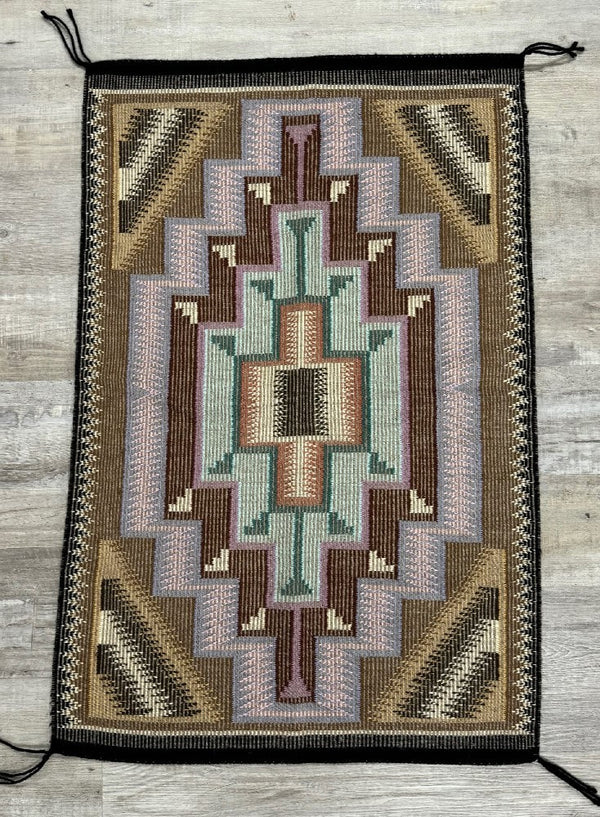 Navajo New Lands Raised Outline Rug