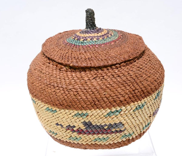 Large Makah Basket with Canoe - Whale hunt