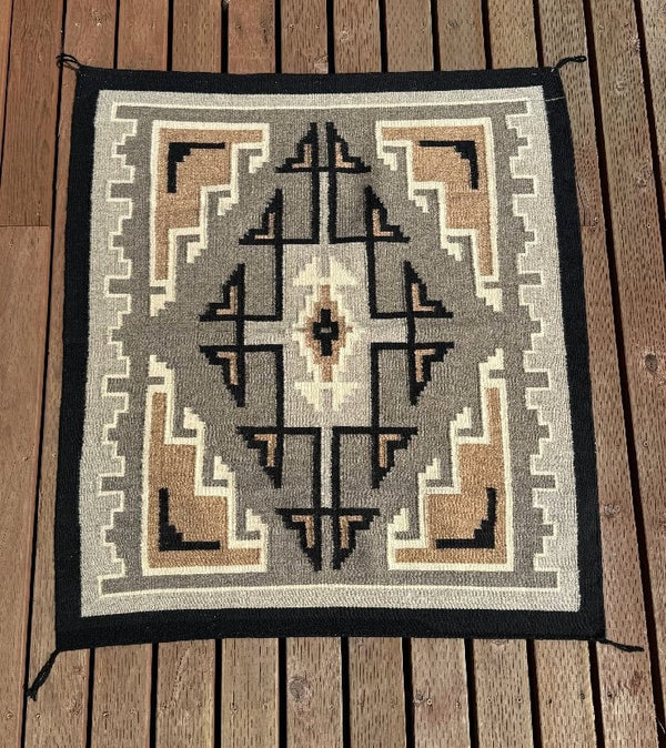 Navajo Rug with Fine Two Gray Hills