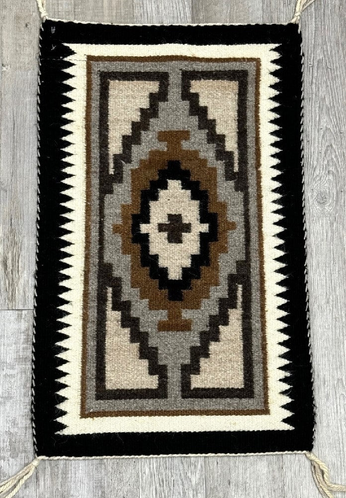 Navajo 6 Color Two Gray Hills Rug