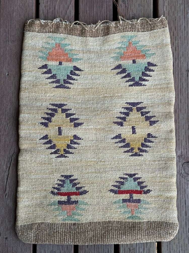 Large Nez Perce Corn Husk Bag