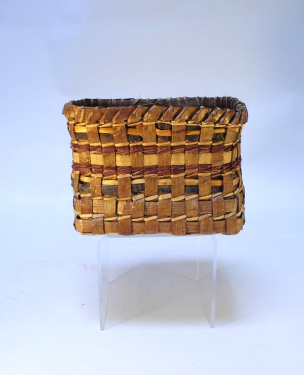 Handsome Lumi Indian basket