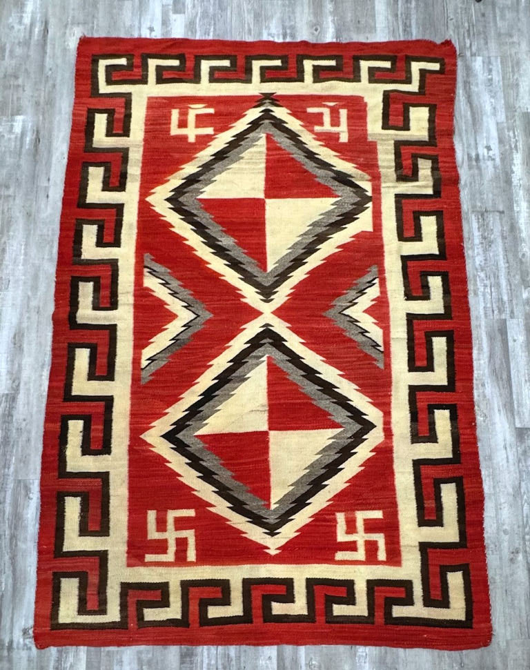 Large Navajo Early Crystal Rug