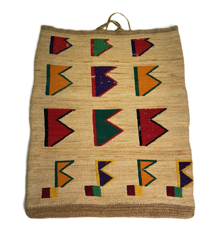 Large Antique Nez Perce cornhusk bag