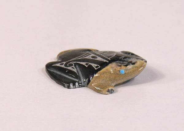 Zuni Frog Fetish: Egyptian Marble Frog by Bremette Epaloose (d)