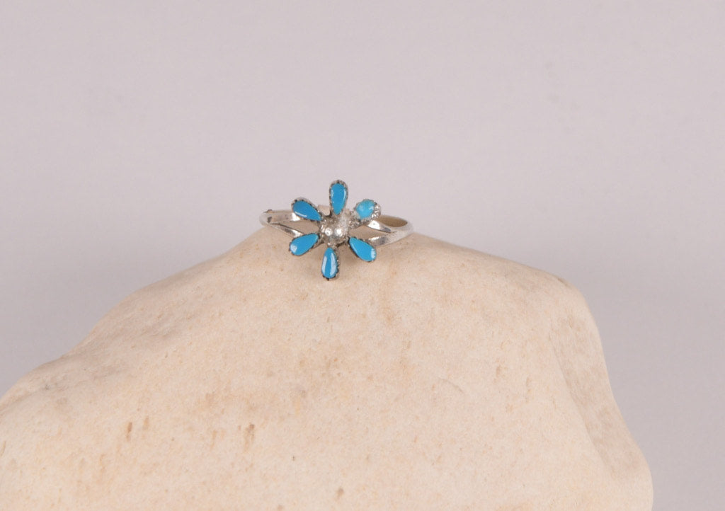 Zuni Ring, Small Needlepoint Flower Ring Size: 6 1/2