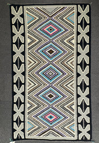 Navajo Red Mesa Eye Dazzler Rug with Outline