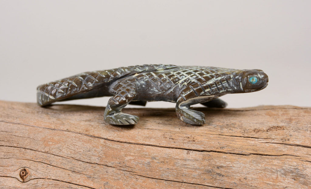 Zuni Green Serpentine Lizard Fetish