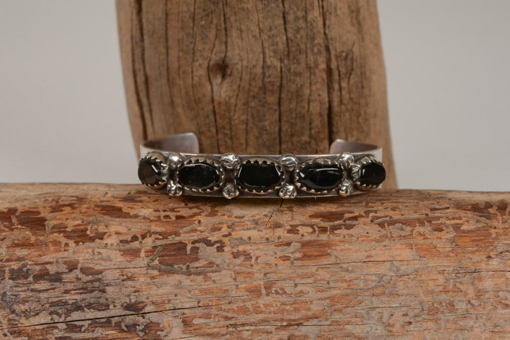Small Navajo Bracelet: Five Jet Settings