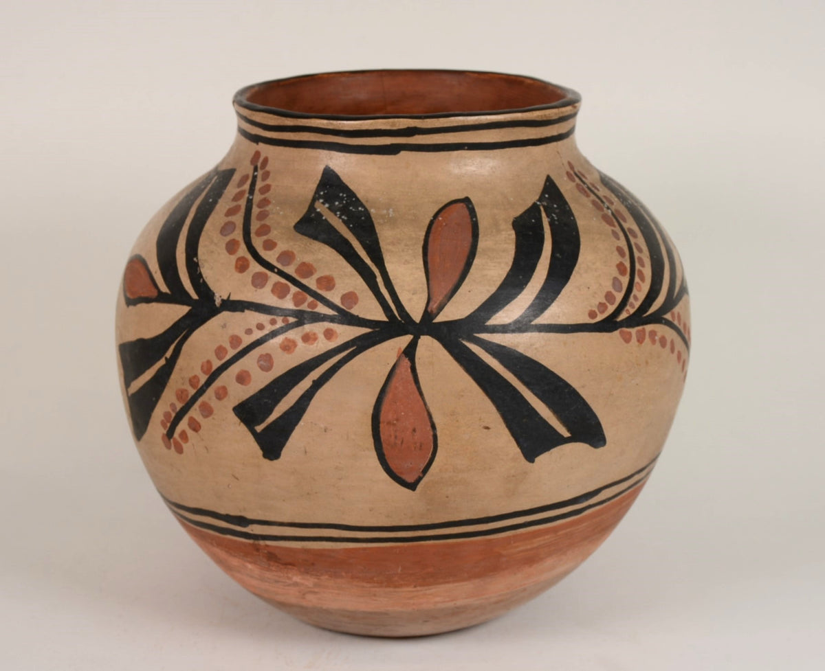 Historic Santo Domingo Polychrome Olla