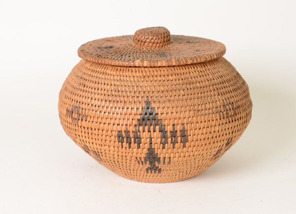 Washoe Basket / Single-Rod Basket with Lid