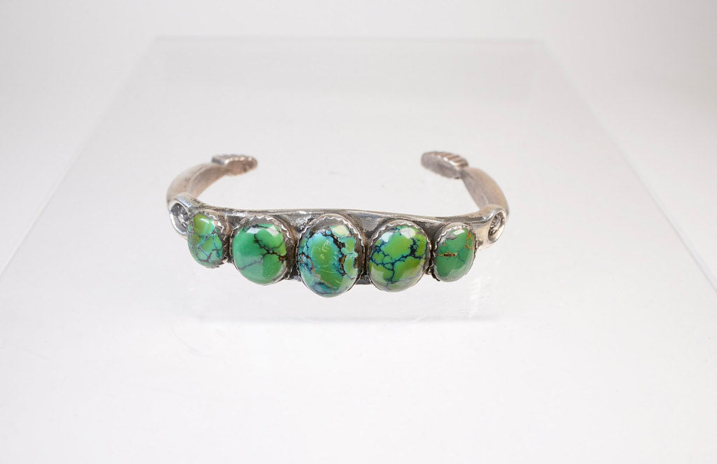 Fine Old Navajo Style Bracelet / Natural Cerrillos Turquoise