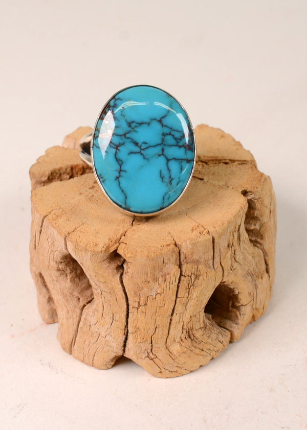 Large Navajo Ring by noted Artists Everett and Mary C. Teller Size: 9