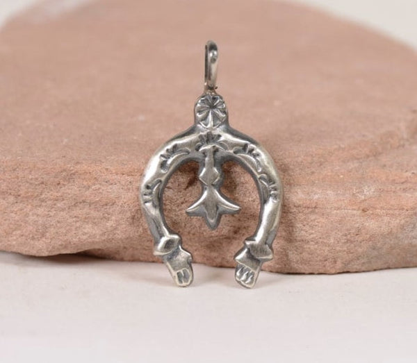 Navajo Sterling Silver Naja Pendant By Pauline Nelson