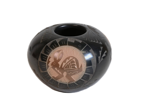 Santa Clara Pueblo Pottery By Candelaria Suazo