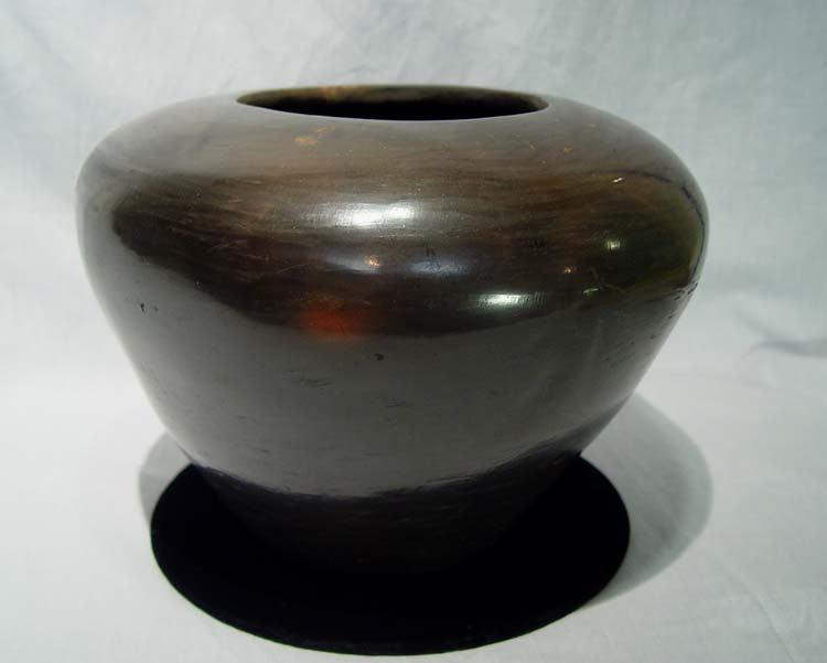 Zuni and Isleta Pueblo Black Pottery By RF of Zuni and DW of Isleta