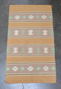 Fine Navajo Rug Chinle - Classic Revival
