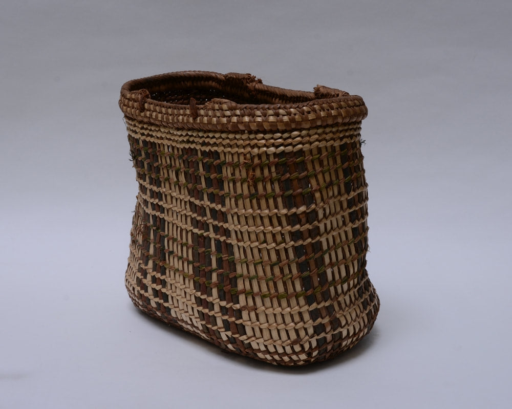 Large Chehalis Basket
