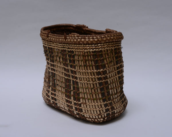 Large Chehalis Basket