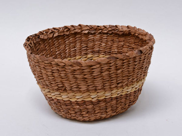 Antique Quinault basketry bowl, light band in center
