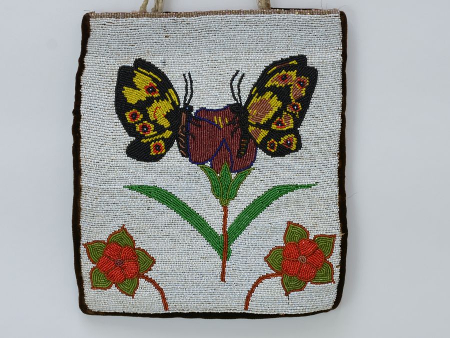 Plateau Yakima Beaded Bag
