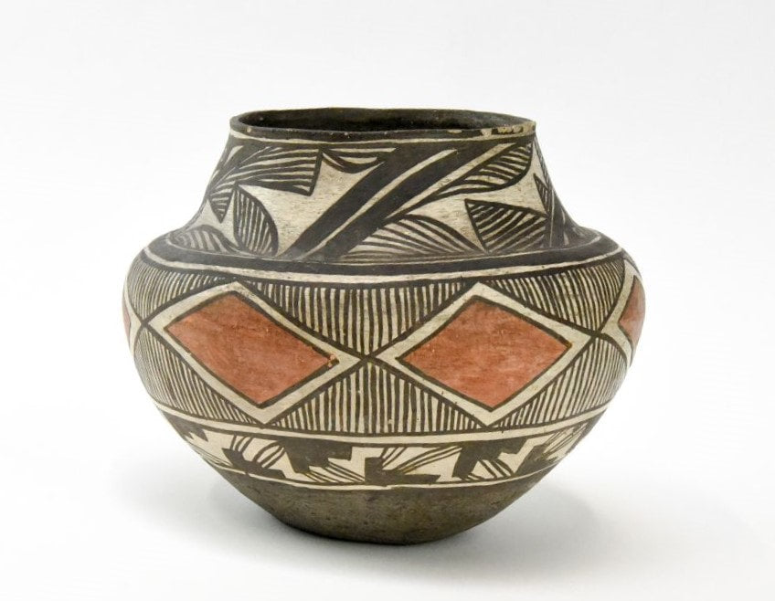 Historic Laguna Pueblo Polychrome Pottery Jar