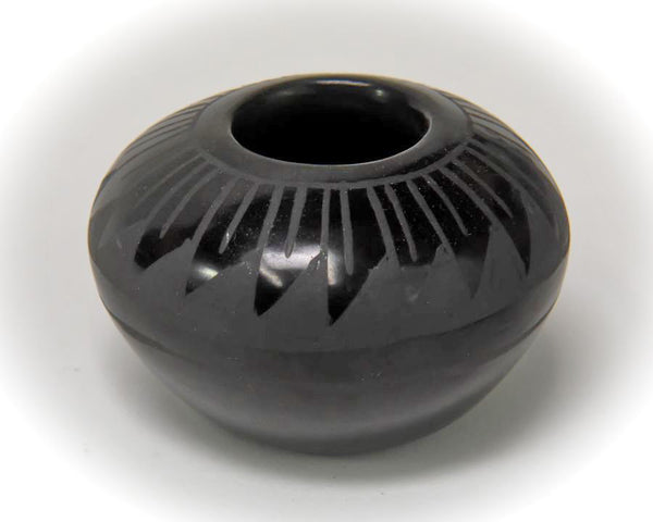 Santa Clara Pueblo Pottery By Suazo