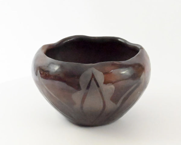 Santo Domingo Pueblo Black on Black Pottery