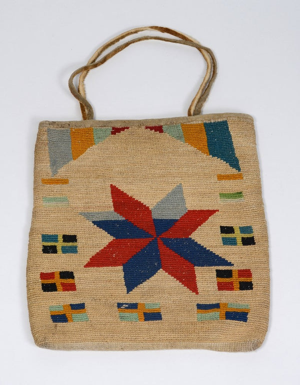 Fine Antique Nez Perce Cornhusk Bag