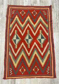 Navajo Late Classic Wearing Blanket with Home Spun Yarn Raveled Bayeta,