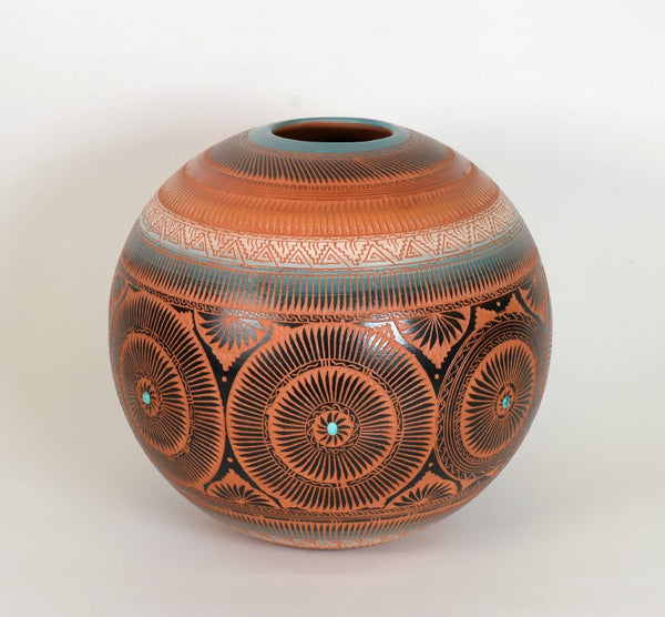 Large Navajo Rounded Seed Jar by Betty Sam  11"d