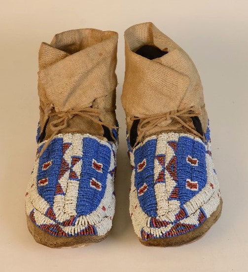 Northern Plains Sioux Moccasins