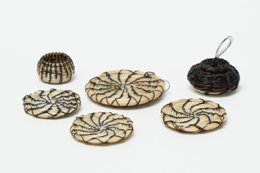 Miniature Penobscot basket/Trays 4 trays and 2 Round baskets (set)