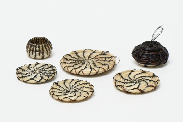 Miniature Penobscot basket/Trays 4 trays and 2 Round baskets (set)